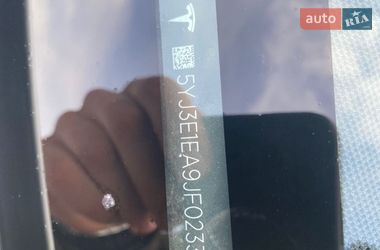 Седан Tesla Model 3 2018 в Киеве