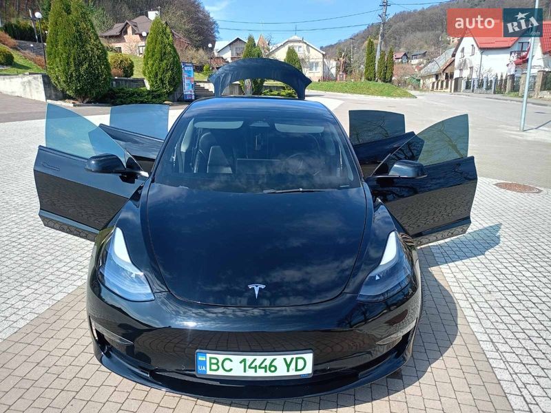 Седан Tesla Model 3 2022 в Львові фото 18 Седан Tesla Model 3 2022 в Львові
