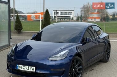 Седан Tesla Model 3 2022 в Одессе