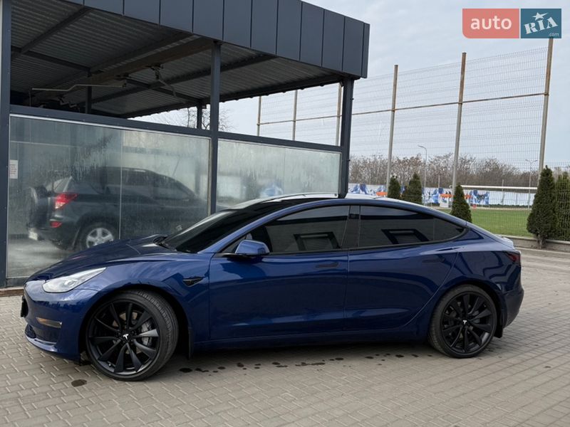 Седан Tesla Model 3 2022 в Одесі