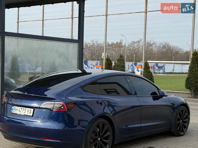 Седан Tesla Model 3 2022 в Одесі