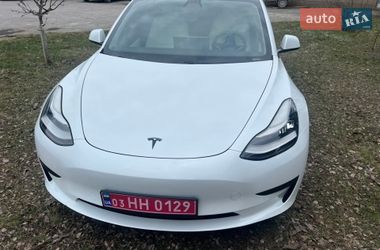 Седан Tesla Model 3 2020 в Збаражі