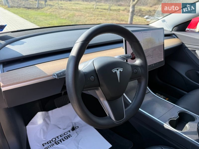 Седан Tesla Model 3 2020 в Коломиї