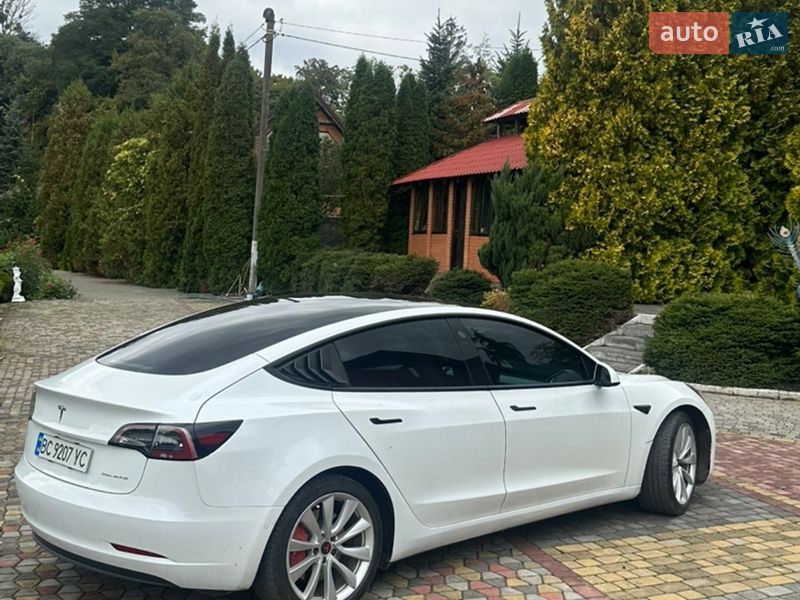 Седан Tesla Model 3 2021 в Пустомитах фото 3 Седан Tesla Model 3 2021 в Пустомитах