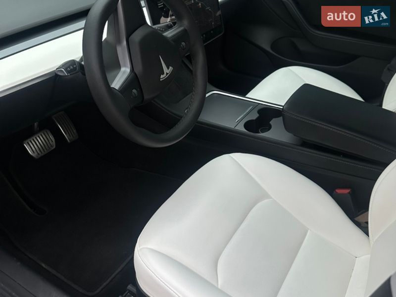 Седан Tesla Model 3 2021 в Пустомитах фото 8 Седан Tesla Model 3 2021 в Пустомитах