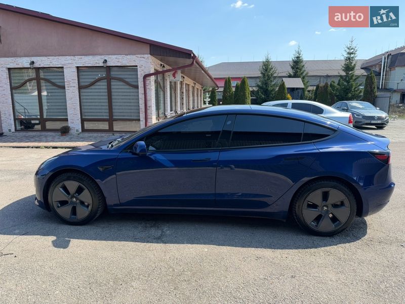 Седан Tesla Model 3 2023 в Тячеве