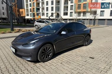 Седан Tesla Model 3 2021 в Ивано-Франковске