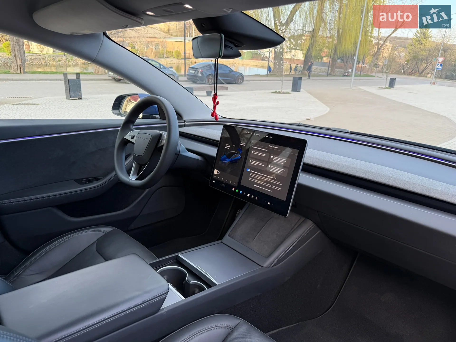 2024 Tesla Model 3 - мініатюра 10