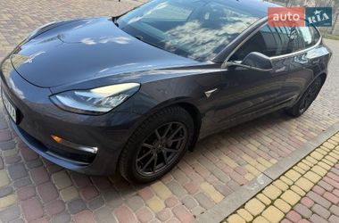 Седан Tesla Model 3 2018 в Вінниці