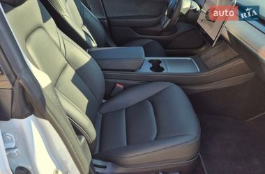 Седан Tesla Model 3 2022 в Виннице