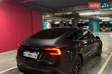 Седан Tesla Model 3 2024 в Ивано-Франковске
