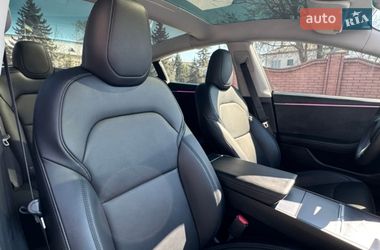 Седан Tesla Model 3 2024 в Ивано-Франковске