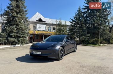 Седан Tesla Model 3 2024 в Ивано-Франковске