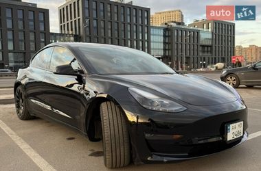 Седан Tesla Model 3 2023 в Києві