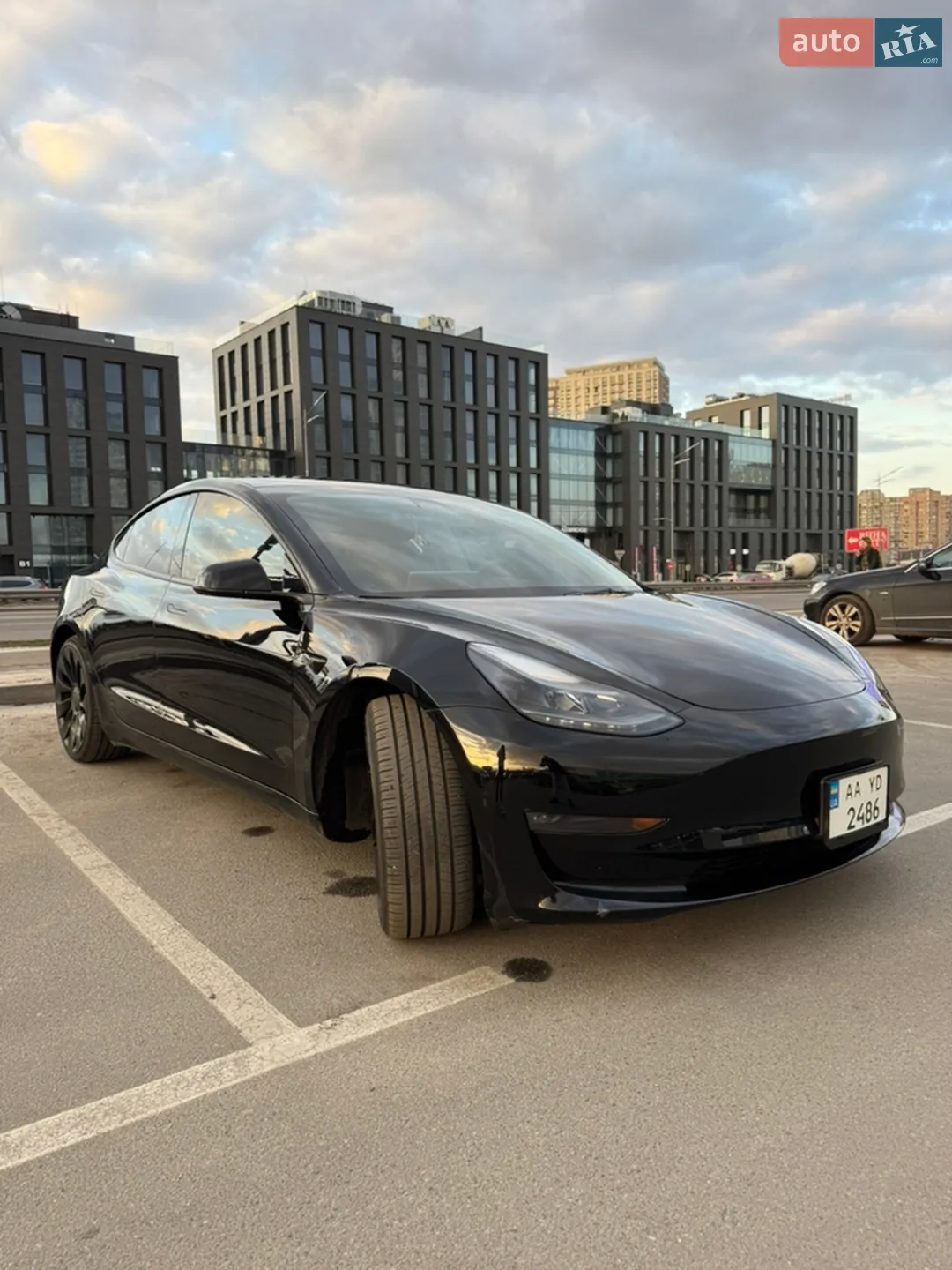 2023 Tesla Model 3 - фото 1