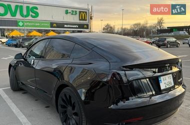 Седан Tesla Model 3 2023 в Києві