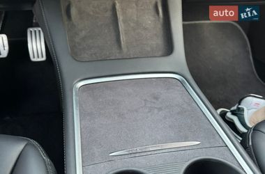 Седан Tesla Model 3 2023 в Києві