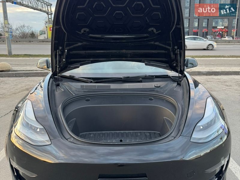 Седан Tesla Model 3 2023 в Києві фото 11 Седан Tesla Model 3 2023 в Києві