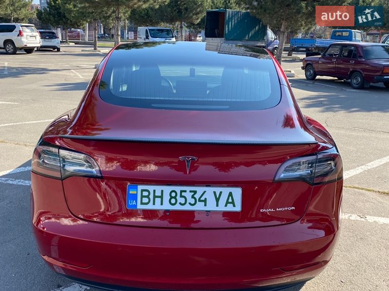 Седан Tesla Model 3 2018 в П'ятихатках фото 5 Седан Tesla Model 3 2018 в П'ятихатках