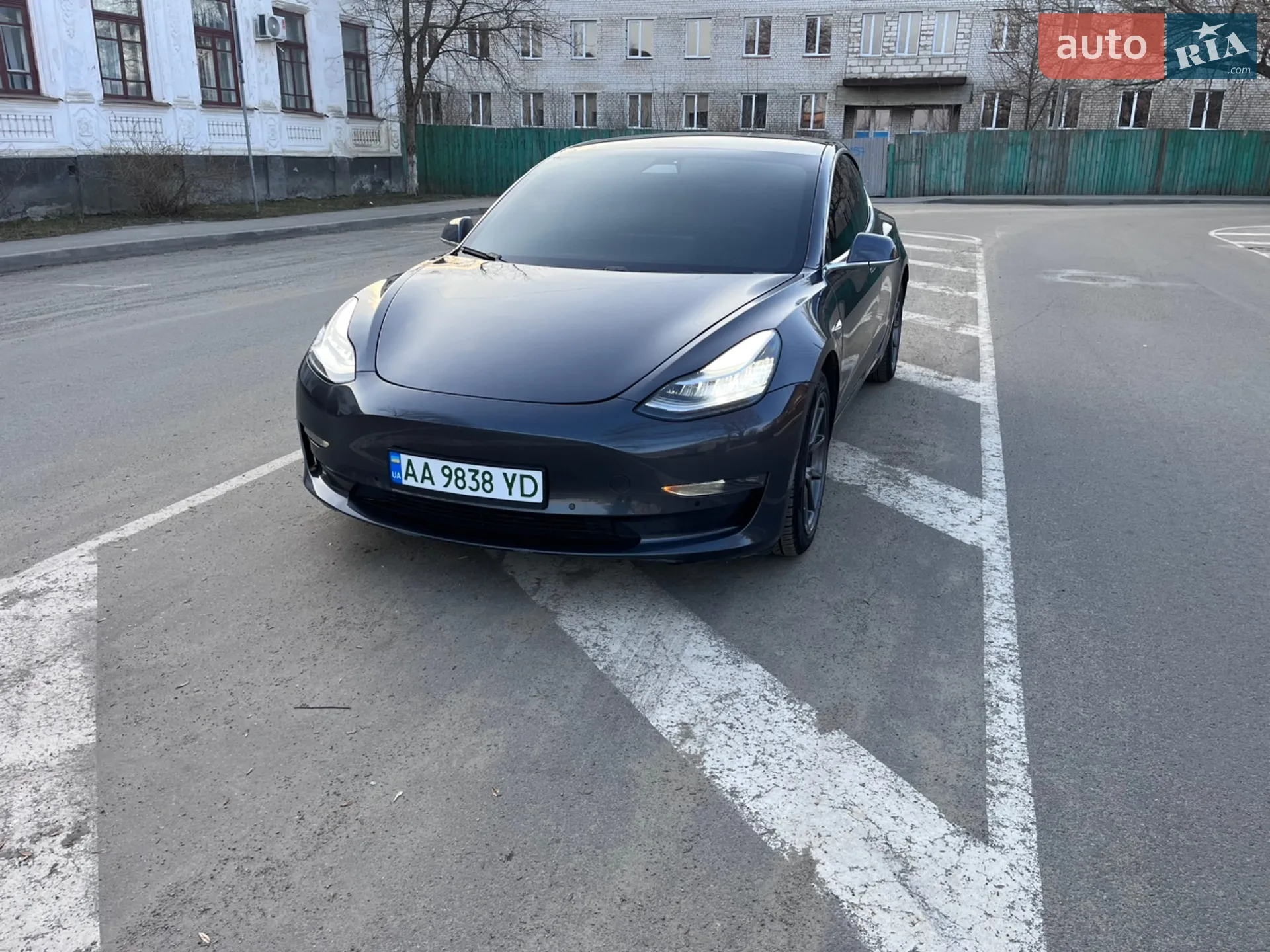 2020 Tesla Model 3 - фото 1