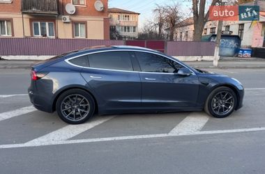 Седан Tesla Model 3 2020 в Радомышле