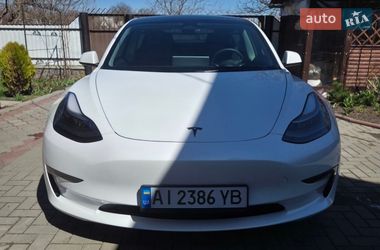 Седан Tesla Model 3 2022 в Тараще
