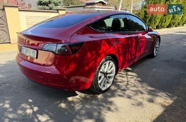 Седан Tesla Model 3 2018 в Львове