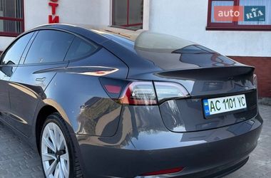 Седан Tesla Model 3 2022 в Луцьку