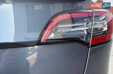 Седан Tesla Model 3 2022 в Луцьку