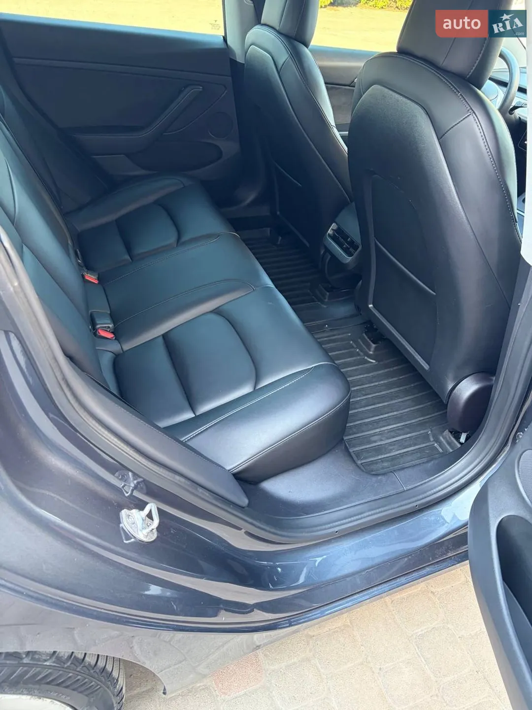 2022 Tesla Model 3 - мініатюра 26