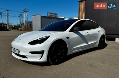 Седан Tesla Model 3 2022 в Києві