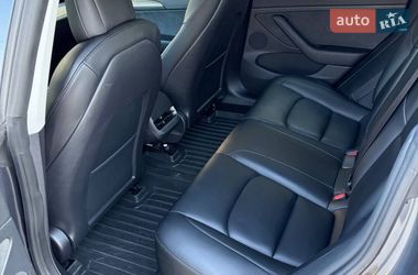 Седан Tesla Model 3 2022 в Луцьку