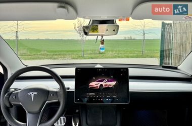 Седан Tesla Model 3 2022 в Киеве