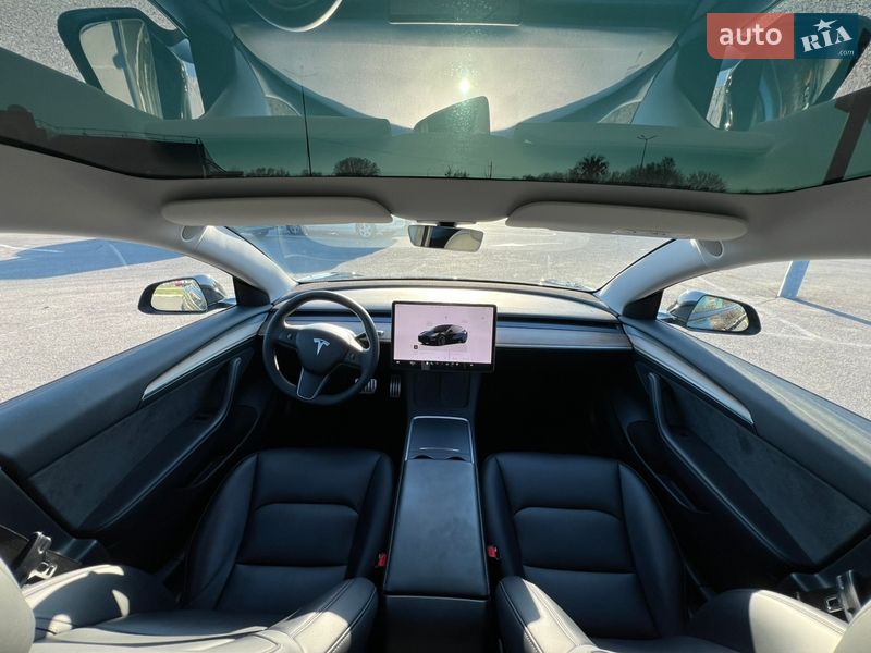 Седан Tesla Model 3 2023 в Киеве