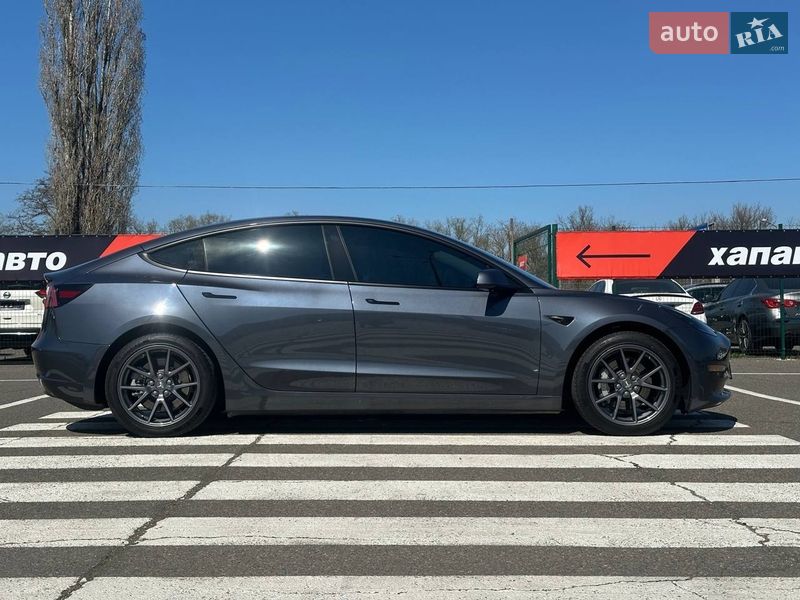 Седан Tesla Model 3 2021 в Одесі