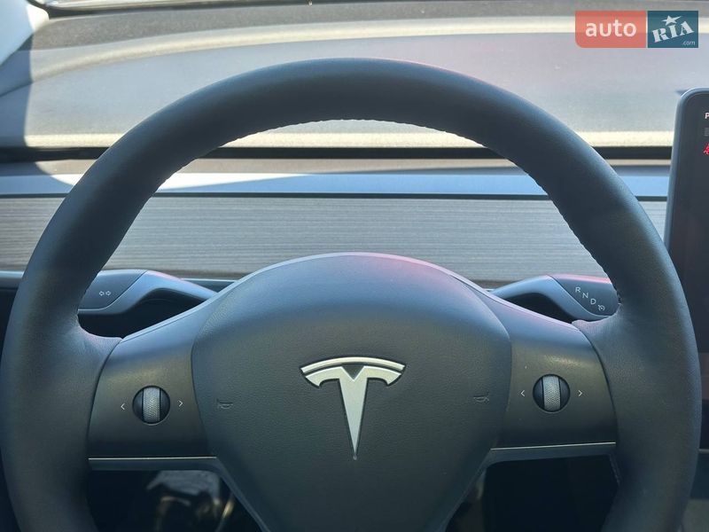 Седан Tesla Model 3 2021 в Одесі