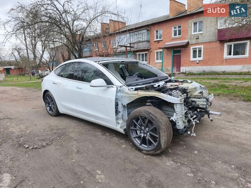 Tesla Model 3 2018 Tesla Model 3 2018