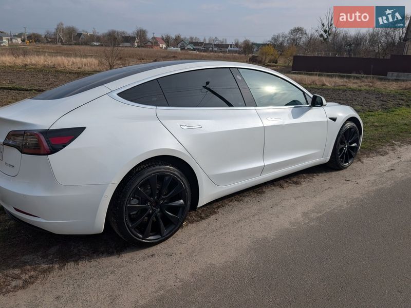 Седан Tesla Model 3 2019 в Киеве фото 10 Седан Tesla Model 3 2019 в Киеве
