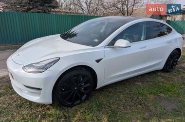 Седан Tesla Model 3 2019 в Киеве фото 6 Седан Tesla Model 3 2019 в Киеве