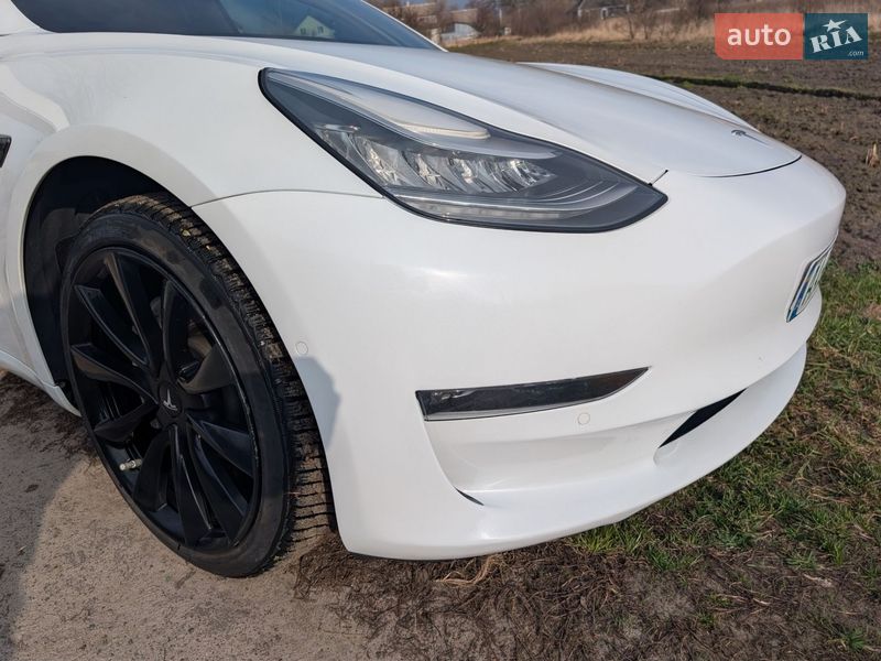 Седан Tesla Model 3 2019 в Киеве фото 15 Седан Tesla Model 3 2019 в Киеве