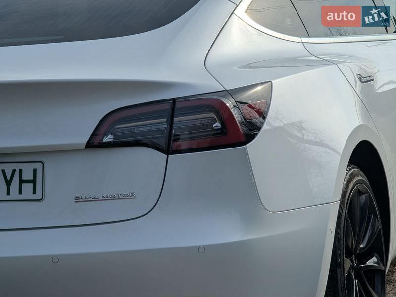 Седан Tesla Model 3 2019 в Киеве фото 21 Седан Tesla Model 3 2019 в Киеве