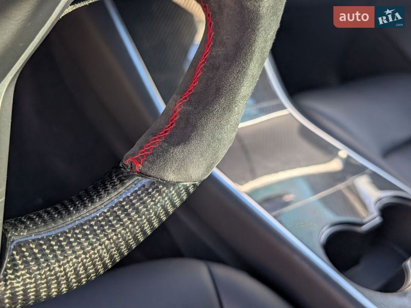 Седан Tesla Model 3 2019 в Киеве фото 24 Седан Tesla Model 3 2019 в Киеве