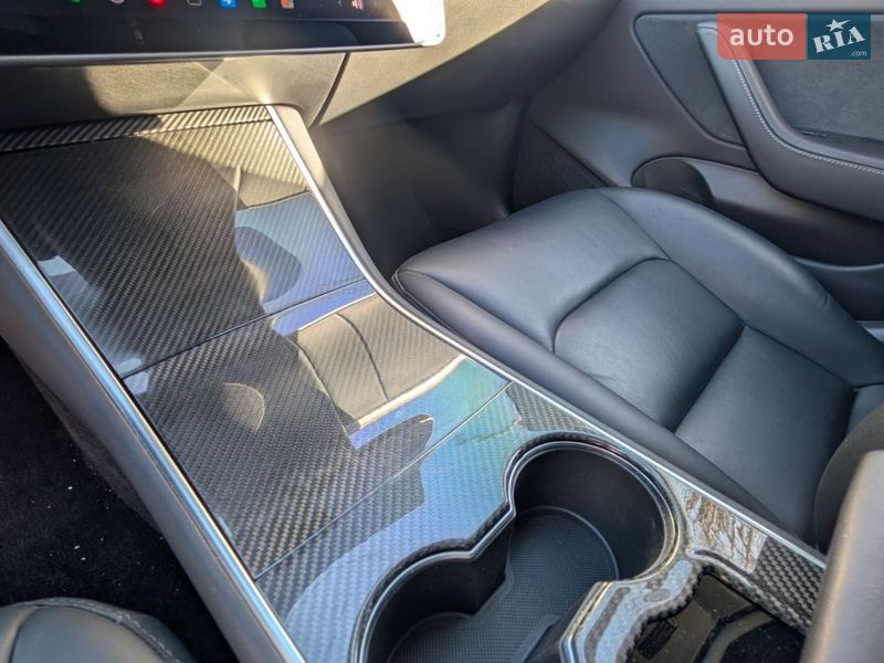 Седан Tesla Model 3 2019 в Киеве фото 30 Седан Tesla Model 3 2019 в Киеве