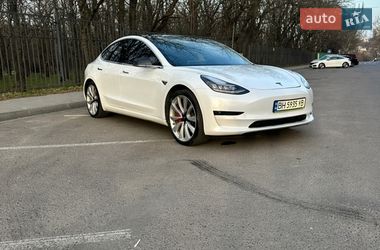Седан Tesla Model 3 2019 в Одессе