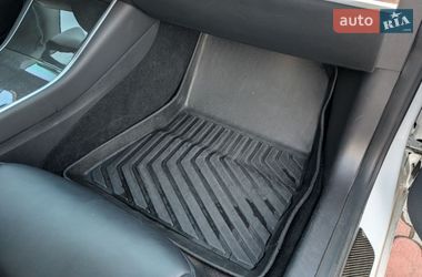 Седан Tesla Model 3 2019 в Киеве фото 48 Седан Tesla Model 3 2019 в Киеве