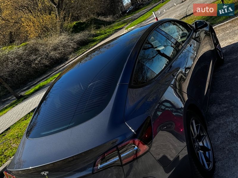 Седан Tesla Model 3 2022 в Киеве