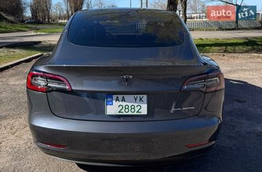 Седан Tesla Model 3 2022 в Киеве