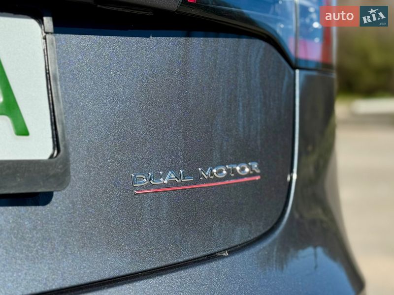 Седан Tesla Model 3 2023 в Дніпрі
