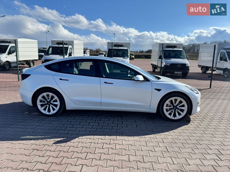 Седан Tesla Model 3 2022 в Рівному фото 12 Седан Tesla Model 3 2022 в Рівному