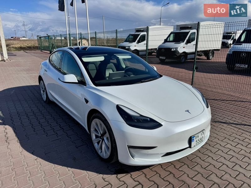 Седан Tesla Model 3 2022 в Рівному фото 14 Седан Tesla Model 3 2022 в Рівному